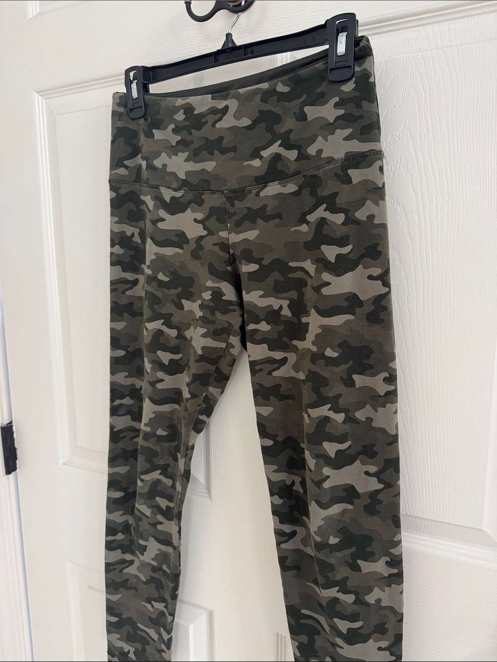 Women's Camouflage High-Rise Leggings - Olive Camo